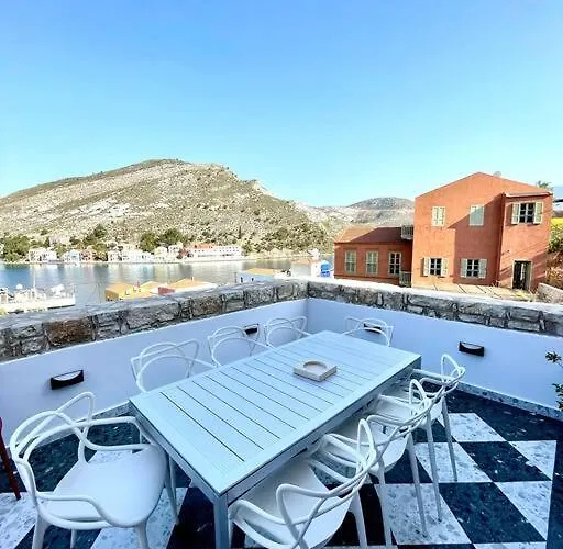 فيلة Stunning 4 Bedroom On Kastellorizo