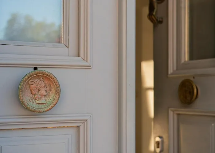 Stunning 4 Bedroom On Kastellorizo * ماغيستي