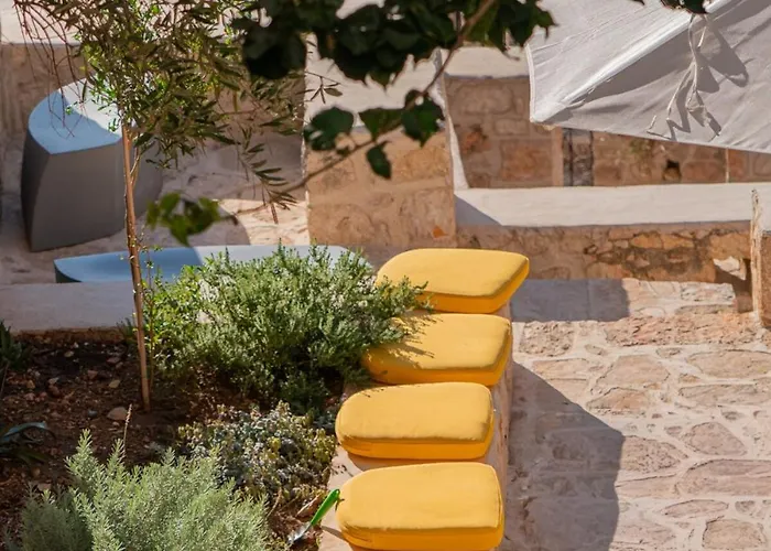 Stunning 4 Bedroom On Kastellorizo * ماغيستي