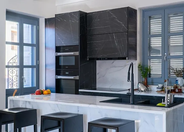 Stunning 4 Bedroom On Kastellorizo * ماغيستي